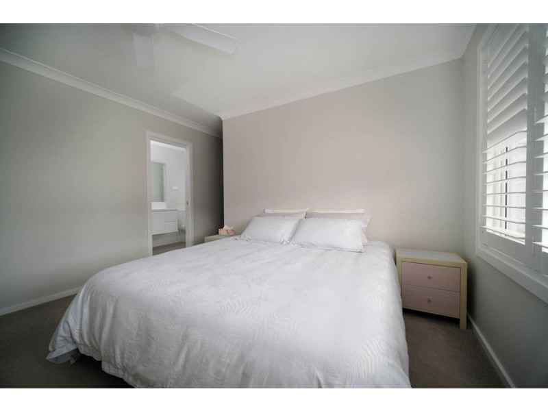 11 Hillside Terrace, Black Head NSW 2430