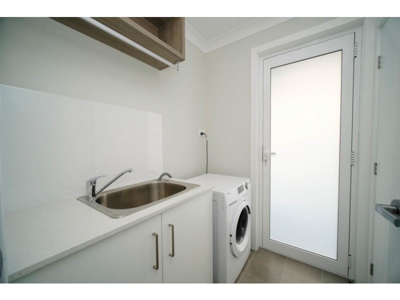 11 Hillside Terrace, Black Head NSW 2430