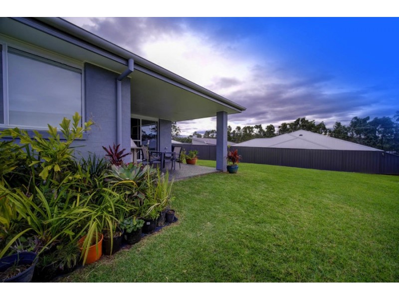 11 Hillside Terrace, Black Head NSW 2430