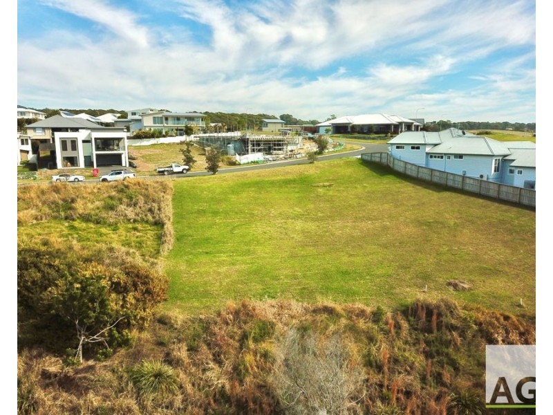 5 Noosa Crescent, Red Head NSW 2430