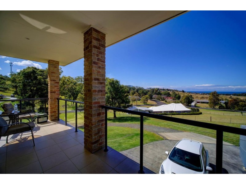 22 Headland Drive, Hallidays Point NSW 2430