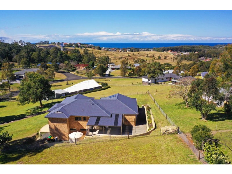 22 Headland Drive, Hallidays Point NSW 2430