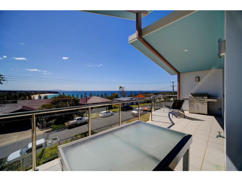 1/30 High Street, Hallidays Point NSW 2430