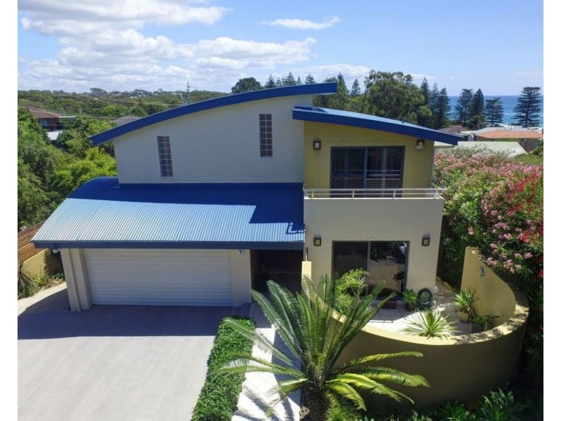 7 Callemondah Lane, Black Head NSW 2430