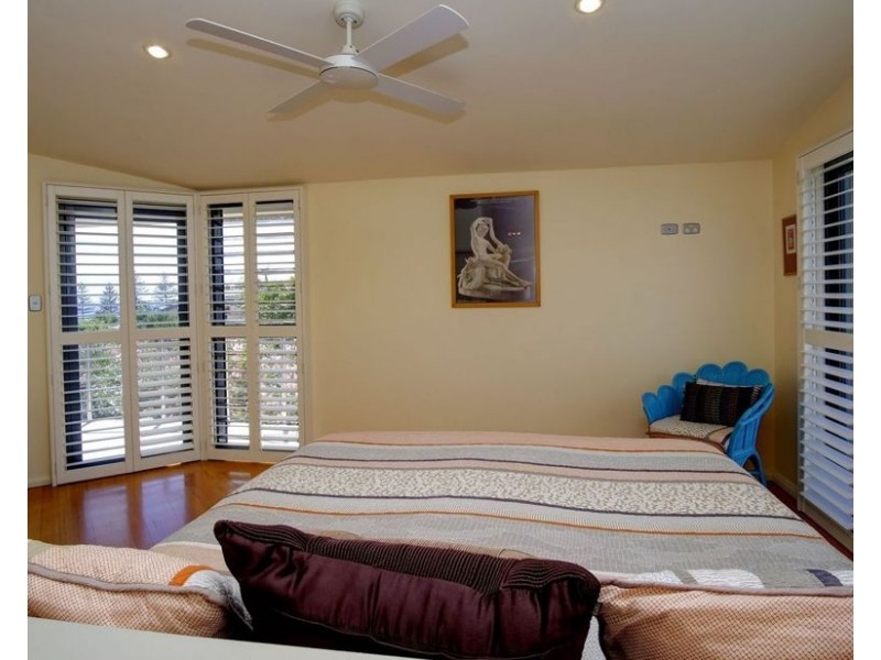 7 Callemondah Lane, Black Head NSW 2430