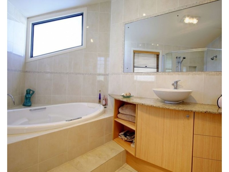 7 Callemondah Lane, Black Head NSW 2430