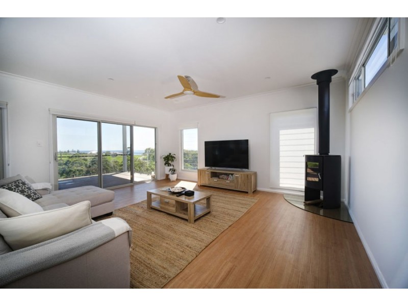 64 Red Head Road, Red Head NSW 2430