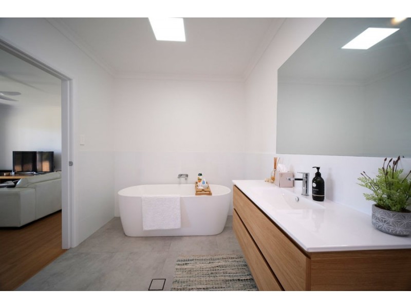 64 Red Head Road, Red Head NSW 2430