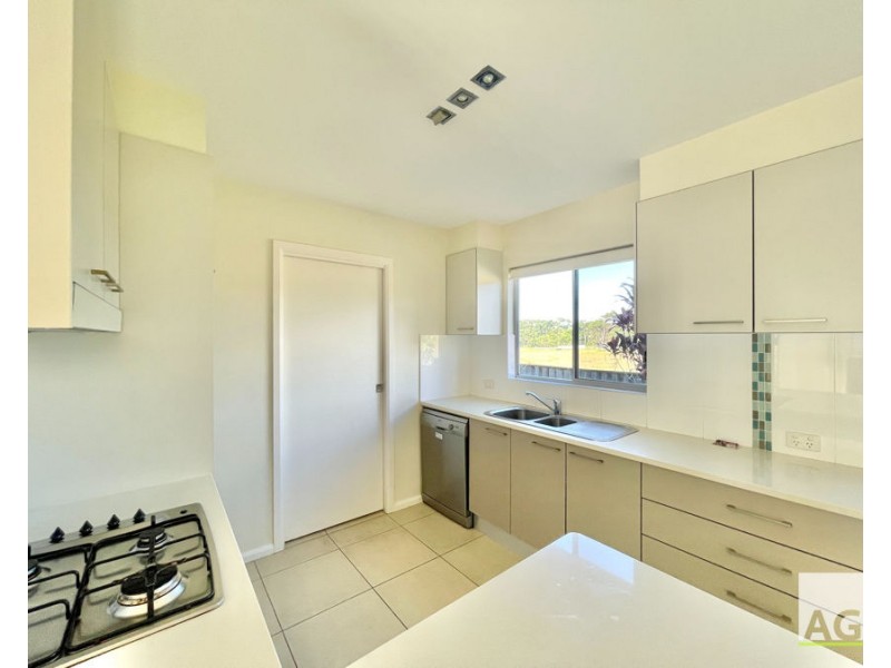 5/33-37 Emerald Dive, Diamond Beach NSW 2430