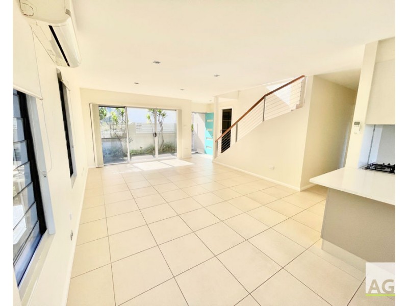 5/33-37 Emerald Dive, Diamond Beach NSW 2430