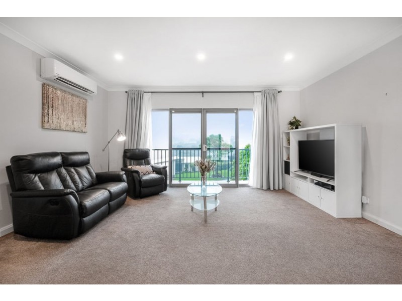 2 Lake View Way, Hallidays Point NSW 2430