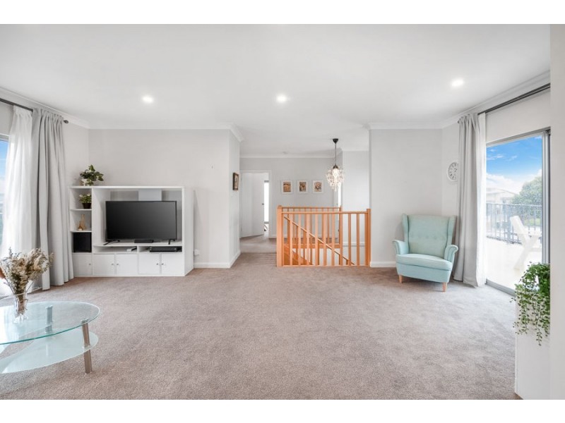 2 Lake View Way, Hallidays Point NSW 2430