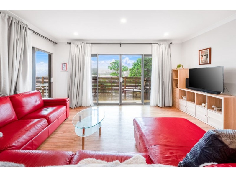 2 Lake View Way, Hallidays Point NSW 2430