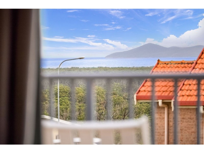 2 Lake View Way, Hallidays Point NSW 2430