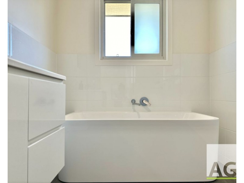 5 Camellia Close, Tallwoods Village NSW 2430