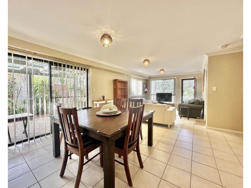 2 Cummins way, Diamond Beach NSW 2430