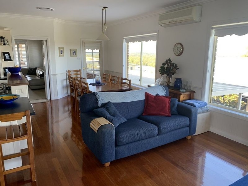 8 Lake View Way, Tallwoods Village NSW 2430