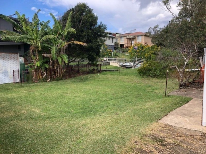 6 Gordon Street, Black Head NSW 2430