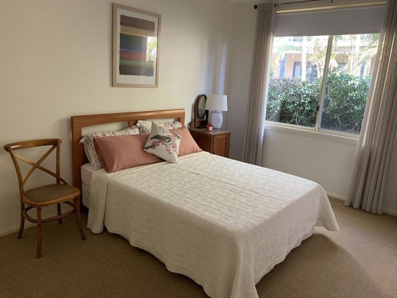 9 Glen Court, Black Head NSW 2430