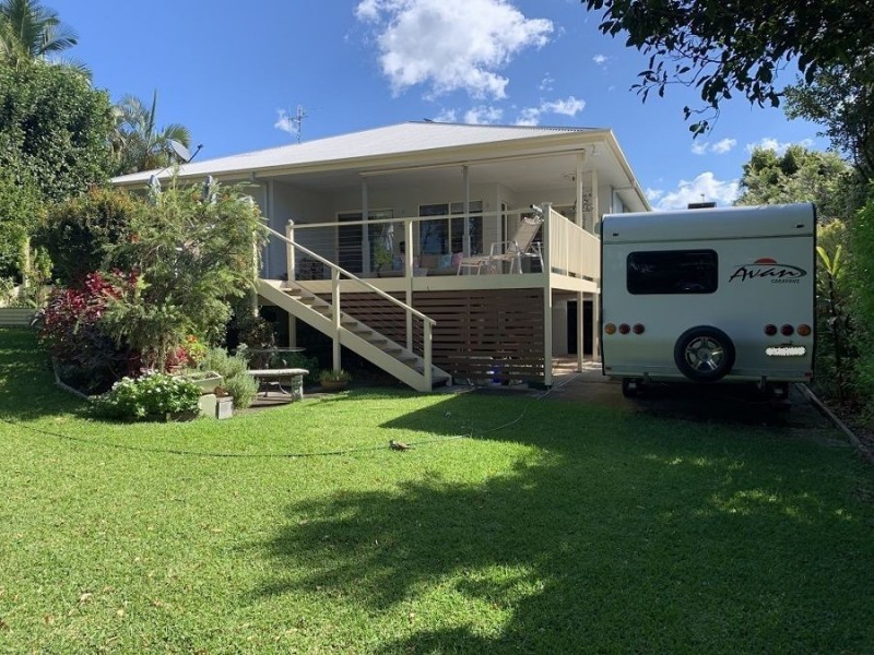 9 Glen Court, Black Head NSW 2430