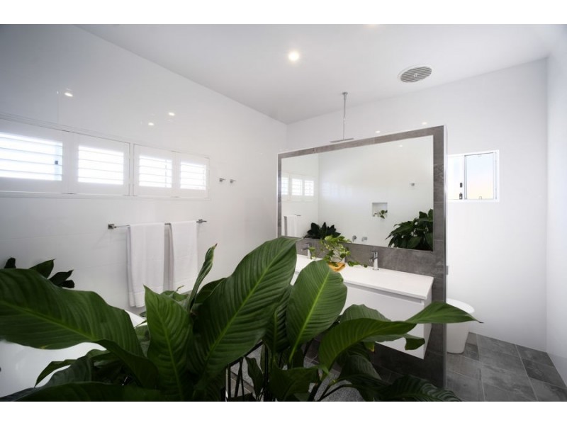 5 Azalea Crescent, Tallwoods Village NSW 2430