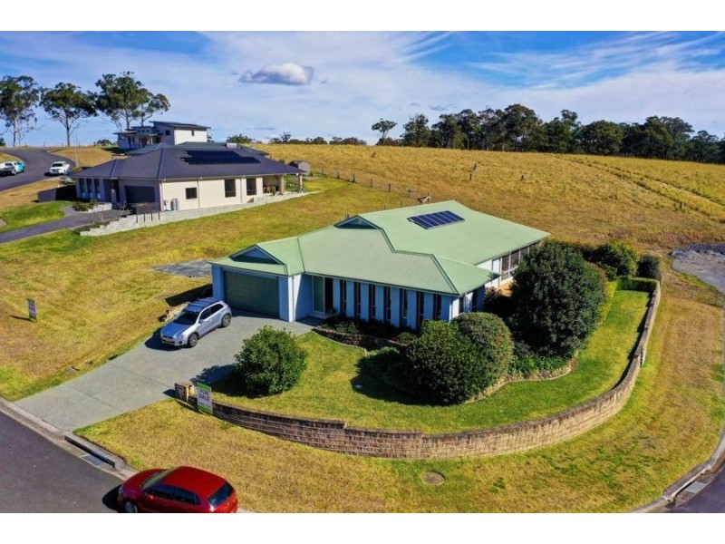 10 Hillside Terrace, Black Head NSW 2430
