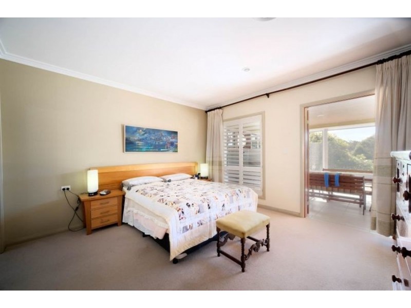 10 Hillside Terrace, Black Head NSW 2430