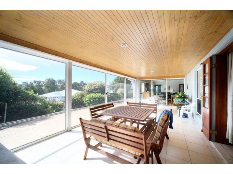 10 Hillside Terrace, Black Head NSW 2430