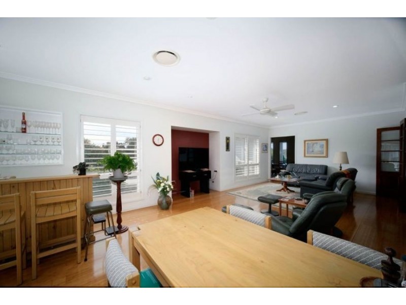 10 Hillside Terrace, Black Head NSW 2430