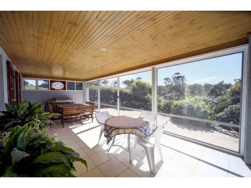 10 Hillside Terrace, Black Head NSW 2430