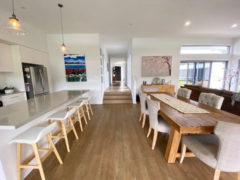 2 Avoca Court, Red Head NSW 2430