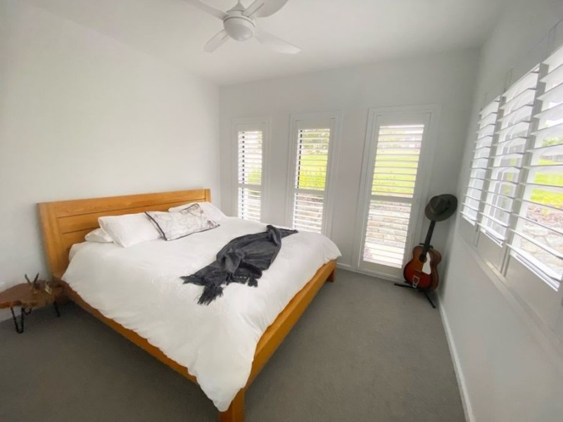 2 Avoca Court, Red Head NSW 2430