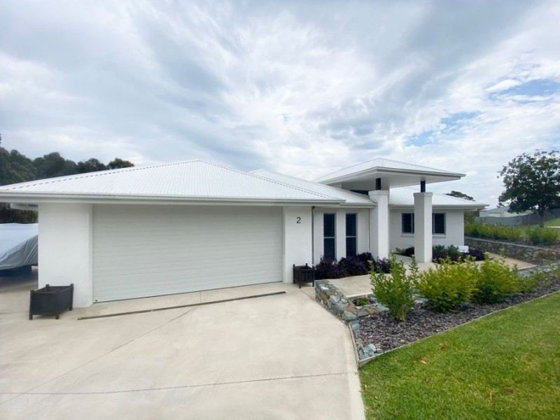 2 Avoca Court, Red Head NSW 2430