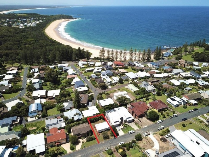 39 High st, Black Head NSW 2430