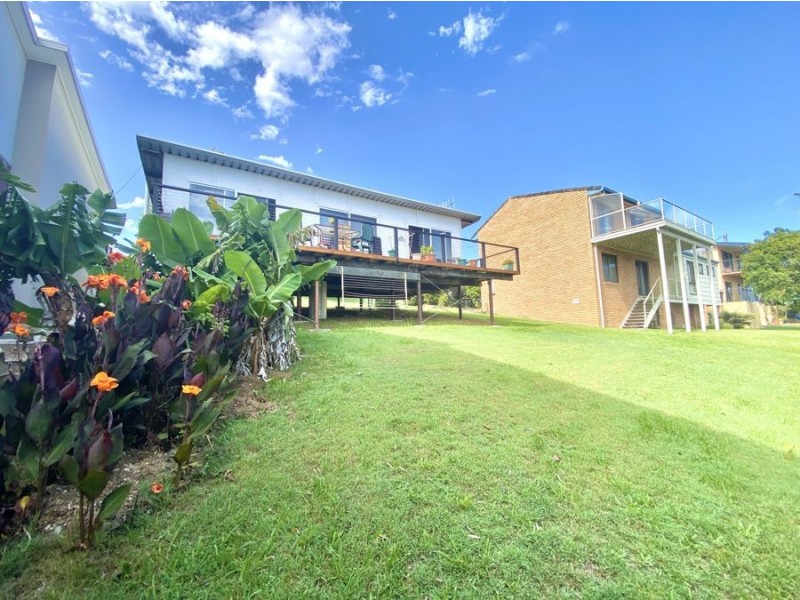 39 High st, Black Head NSW 2430