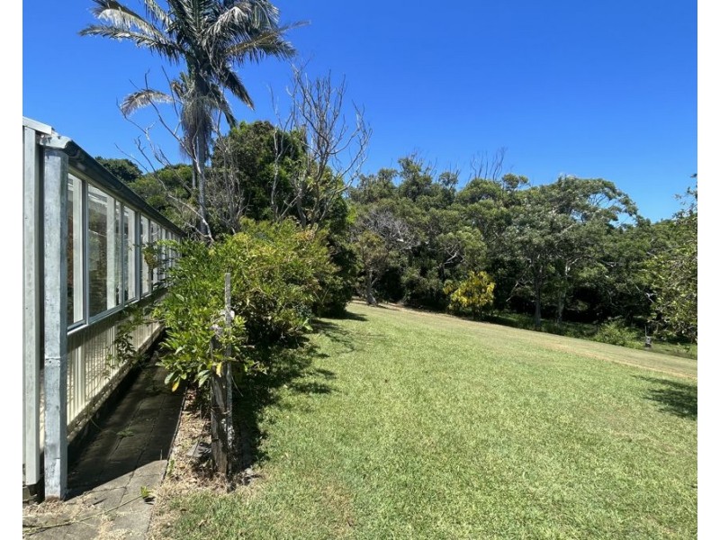 10 High Street, Black Head NSW 2430