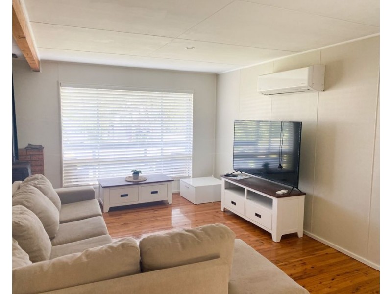 6 Saltwater Crescent, Diamond Beach NSW 2430