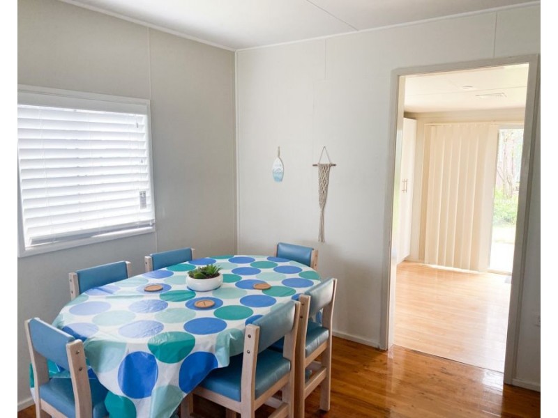 6 Saltwater Crescent, Diamond Beach NSW 2430