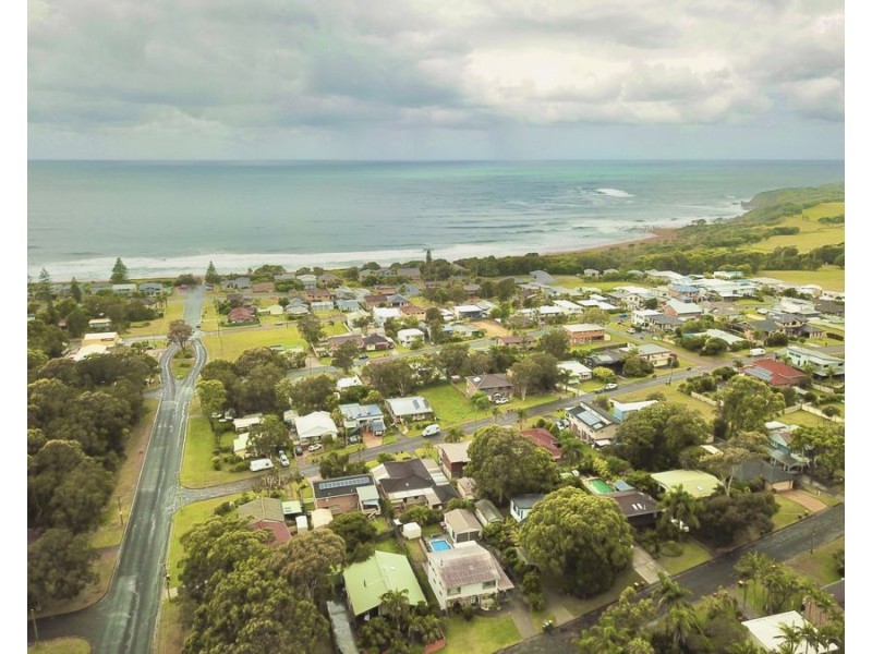 6 Sapphire Parade, Diamond Beach NSW 2430