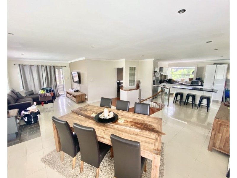 6 Sapphire Parade, Diamond Beach NSW 2430