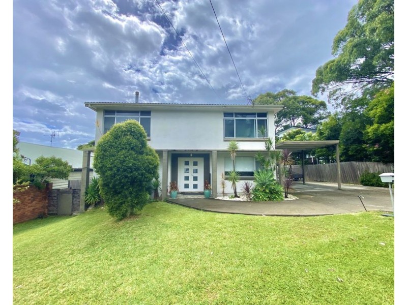 6 Sapphire Parade, Diamond Beach NSW 2430
