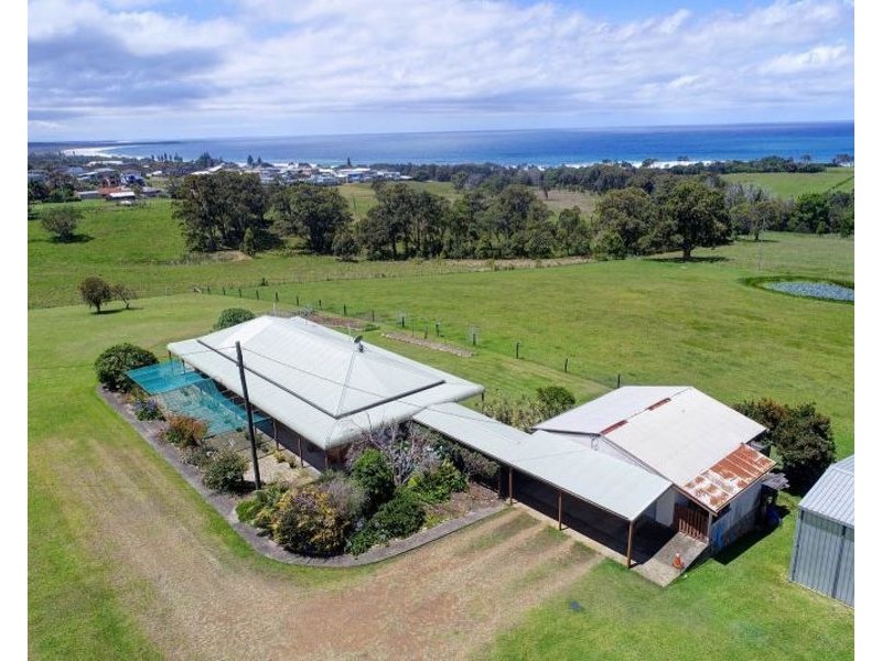 180 Diamond Beach Road, Red Head NSW 2430