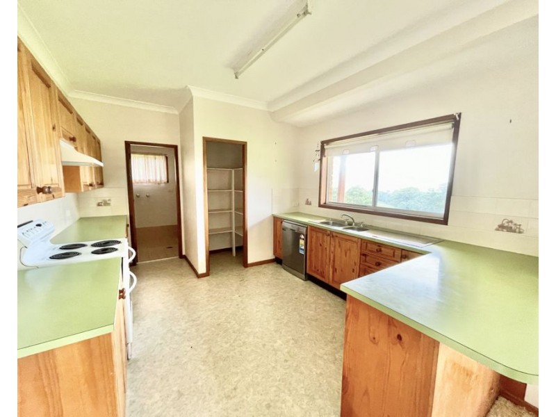 180 Diamond Beach Road, Red Head NSW 2430