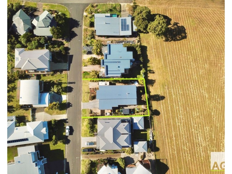 43 Emerald Drive, Diamond Beach NSW 2430