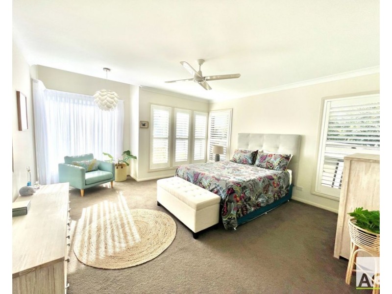 43 Emerald Drive, Diamond Beach NSW 2430