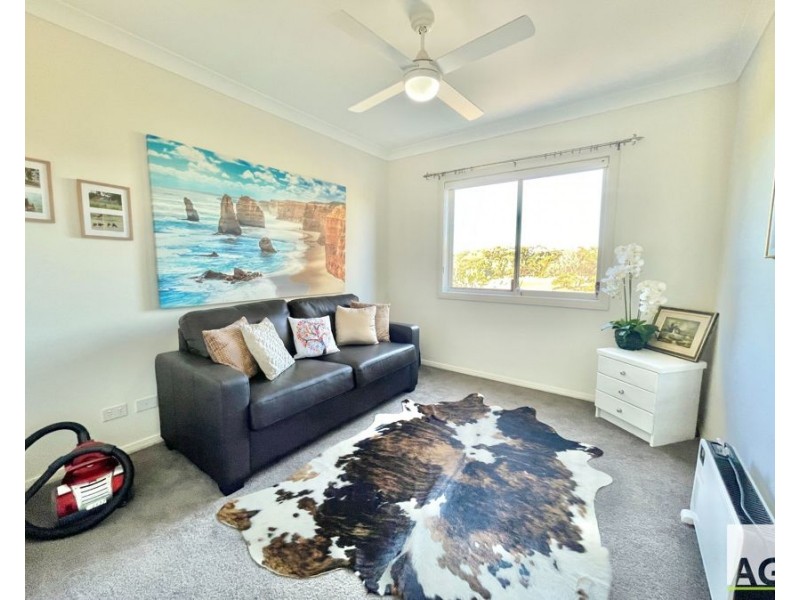 43 Emerald Drive, Diamond Beach NSW 2430