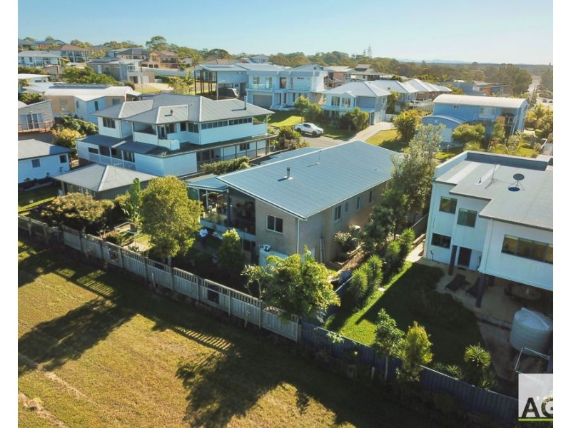 43 Emerald Drive, Diamond Beach NSW 2430