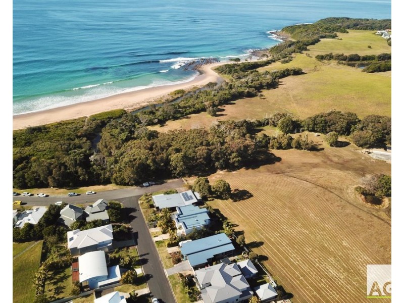 43 Emerald Drive, Diamond Beach NSW 2430