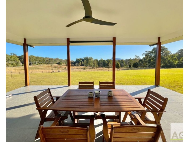83 Blackhead Rd, Hallidays Point NSW 2430