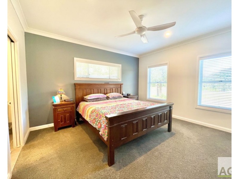 83 Blackhead Rd, Hallidays Point NSW 2430